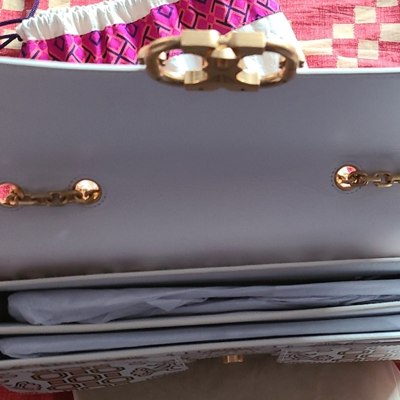 Tory Burch GEMINI LINK LARGE PRINTED CHAIN SHOULDER BAG - Picture 3 of 3